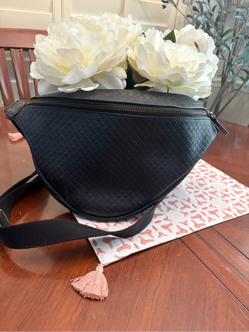 Black Woven Crossbody Belt Bag -